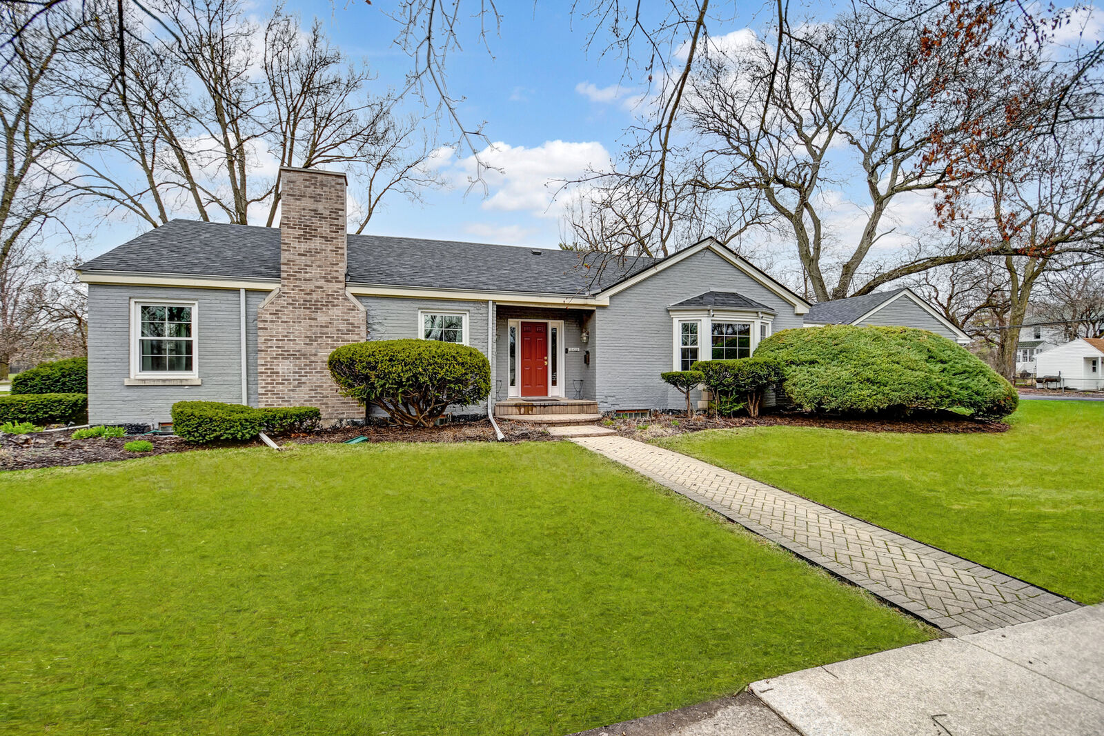 Property Photo: 2425 Flossmoor Road IL 60422