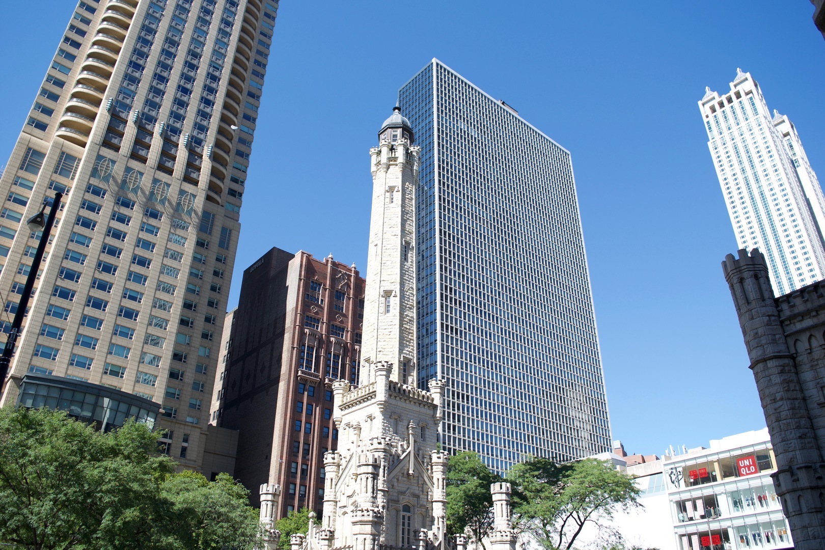 Property Photo: 111 E Chestnut Street 55D IL 60611
