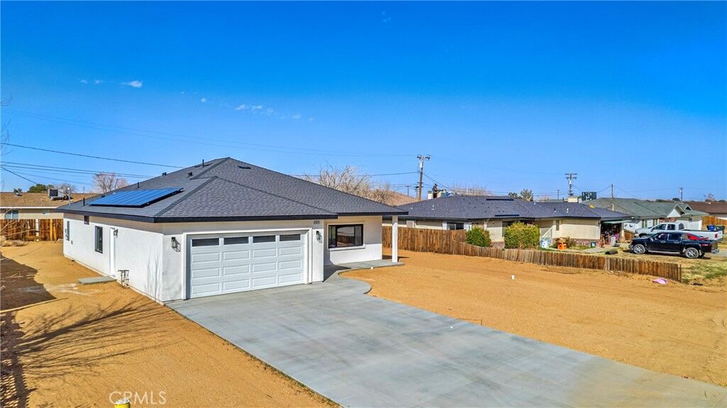 Property Photo: 9225 Bay Avenue CA 93505