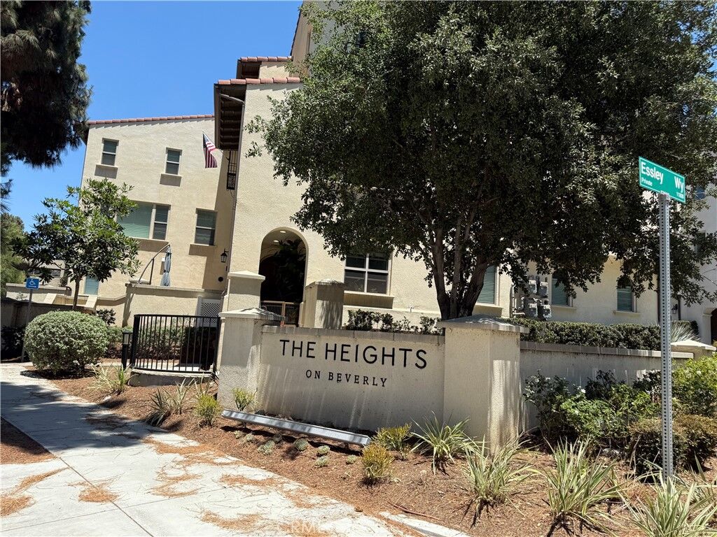 Property Photo: 11840 Nixon Lane CA 90601