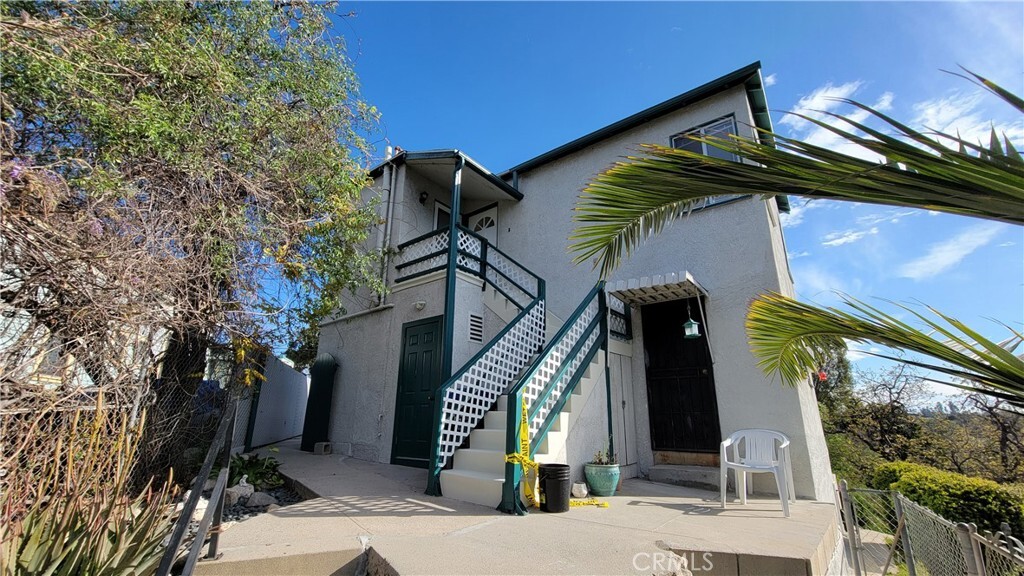 Property Photo: 254 Thorne Street CA 90042