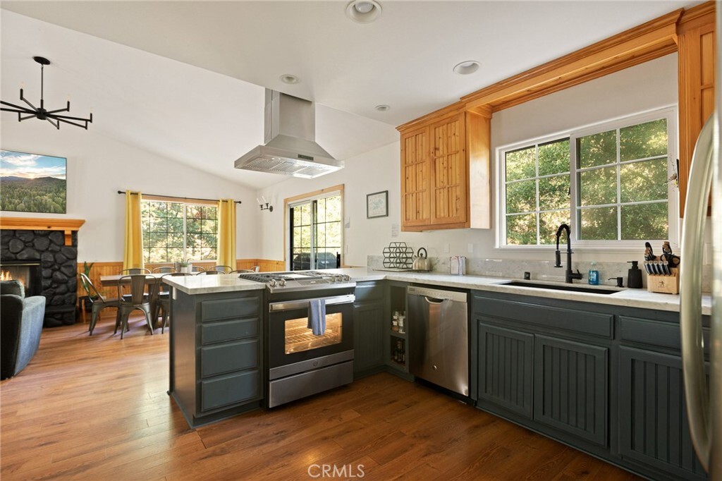 Property Photo: 1348 Manzanita Way CA 92352