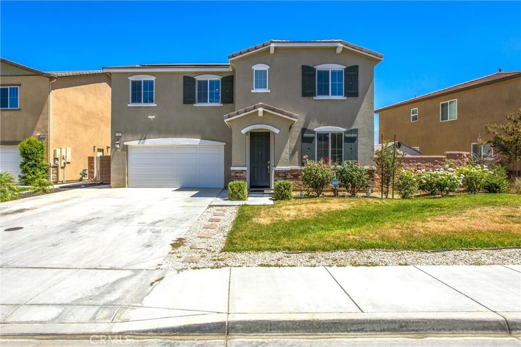 Property Photo: 1180 Little Leaf CA 92320