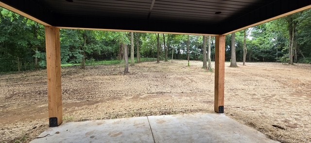 Property Photo: 260 Comstock Rd TN 37160
