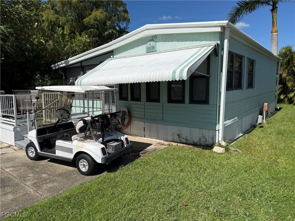 Property Photo:  10839 Barred Owl Circle  FL 33928 