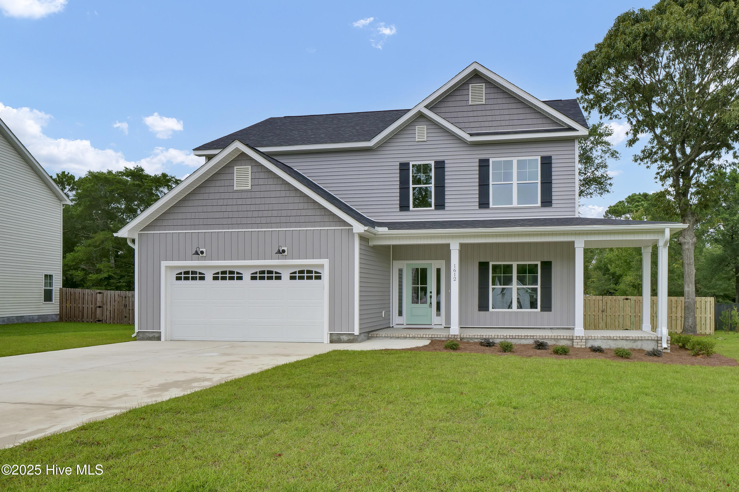 Property Photo: 1612 Chadwick Shores Drive NC 28460