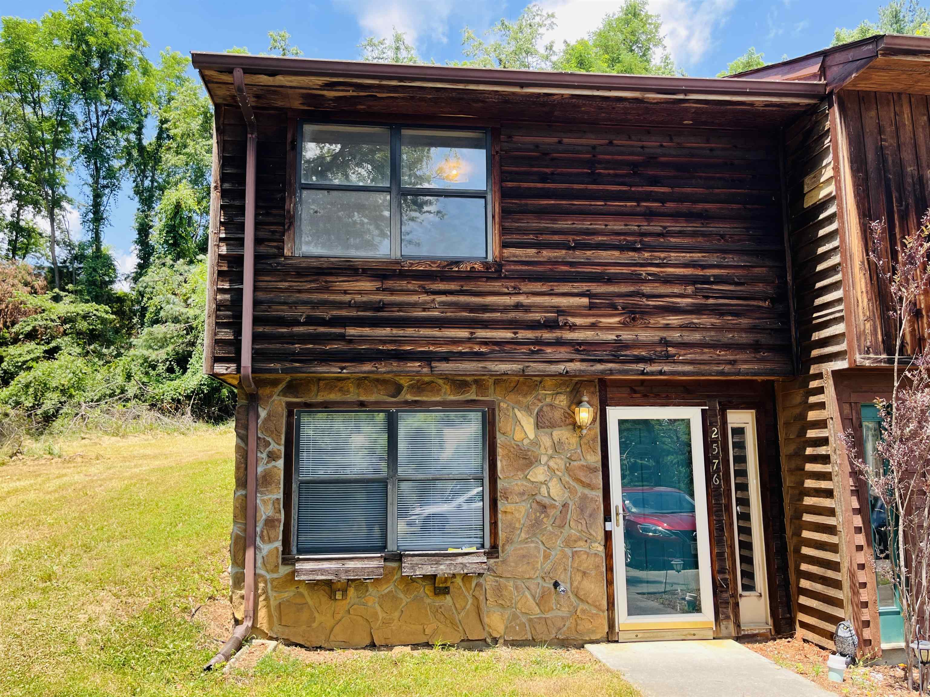 Property Photo: 2576 Townhouse Street VA 24073