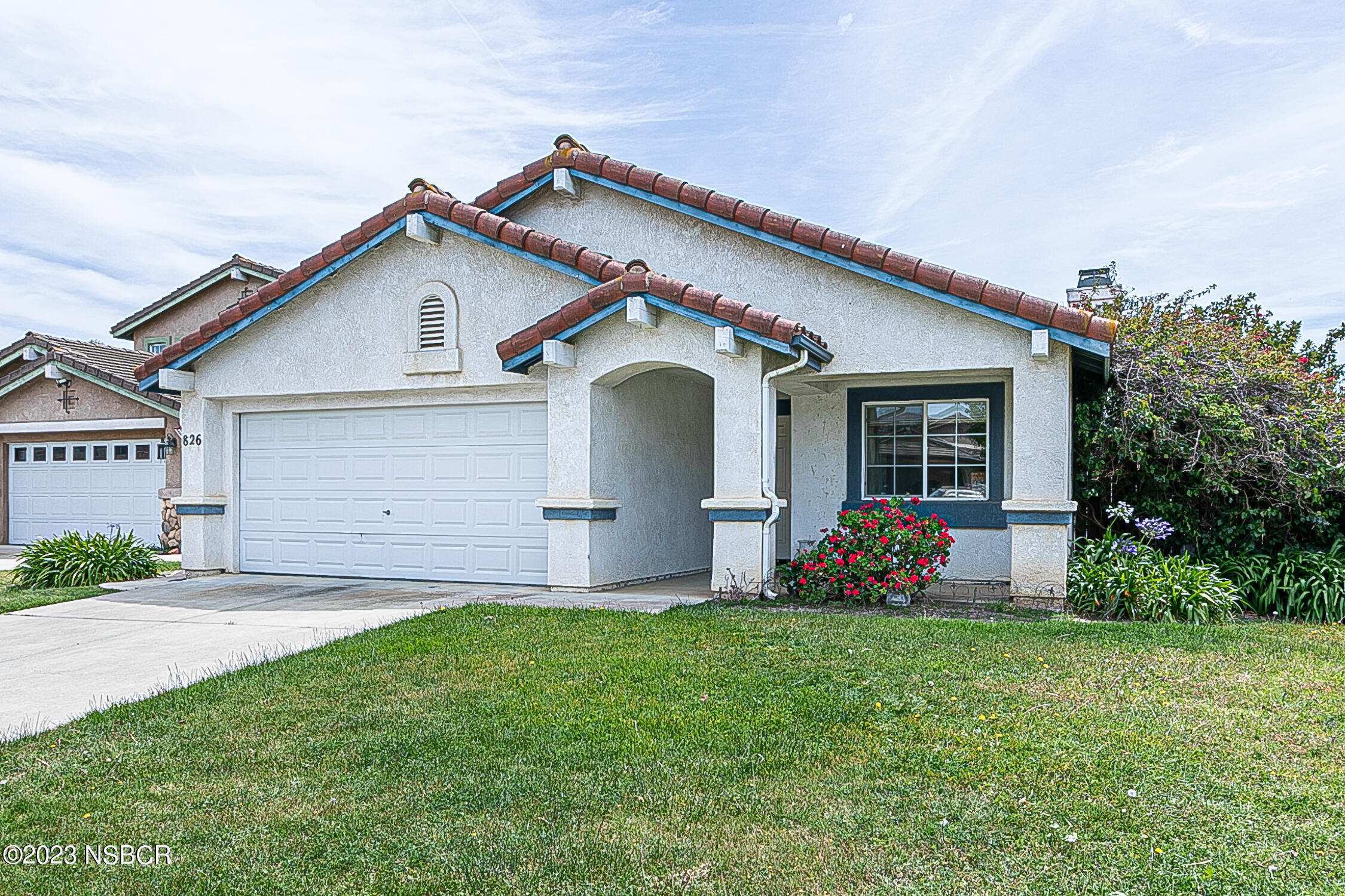 Property Photo: 826 Cornell Court CA 93454