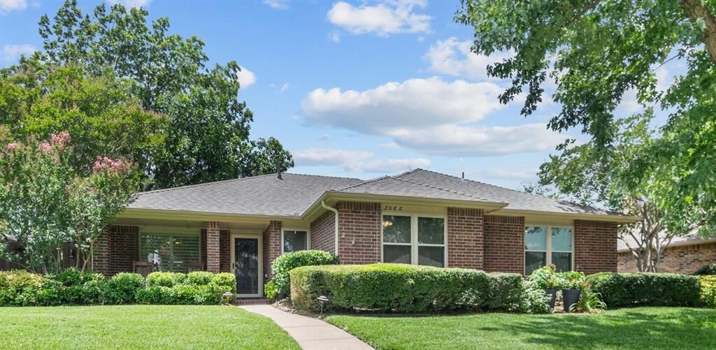 Property Photo: 2066 Briarcliff Road TX 75067