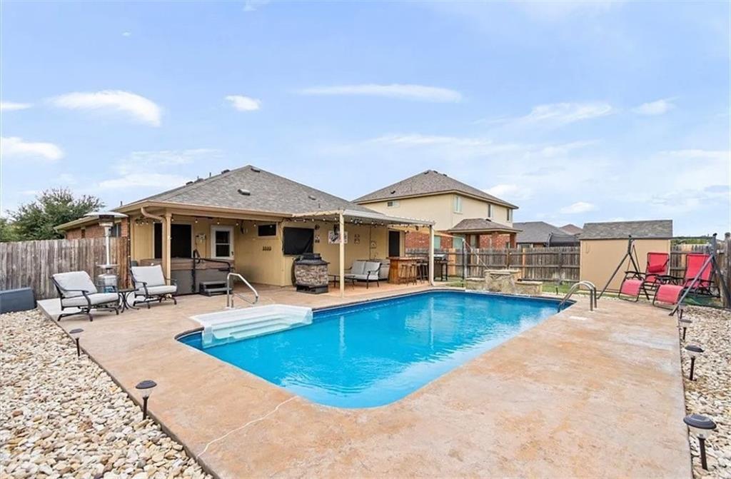 Property Photo: 9813 Iron Horse Trail TX 76708
