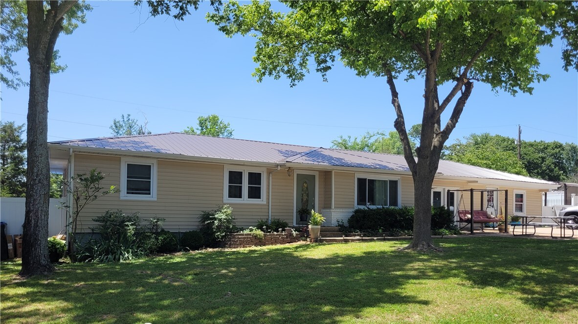 400 Franklin Street  Harrison AR 72601 photo
