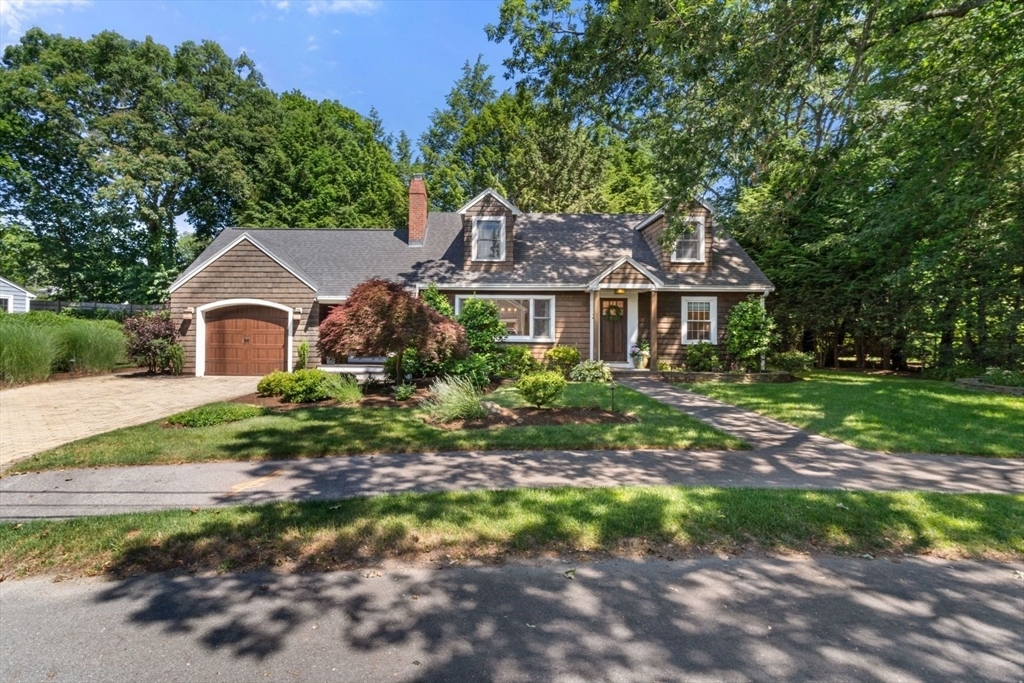 21 Hickory Road  Wellesley MA 02482 photo