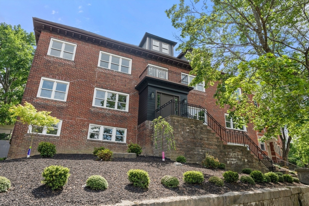 Property Photo: 84 Winthrop 1 MA 02445