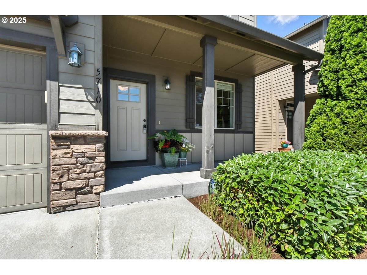 Property Photo: 5710 NE 62nd St WA 98661