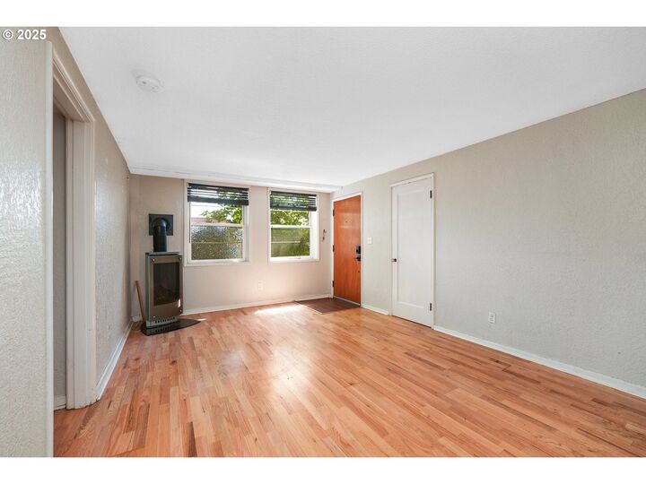 Property Photo: 2025 SE Caruthers St 24 OR 97214
