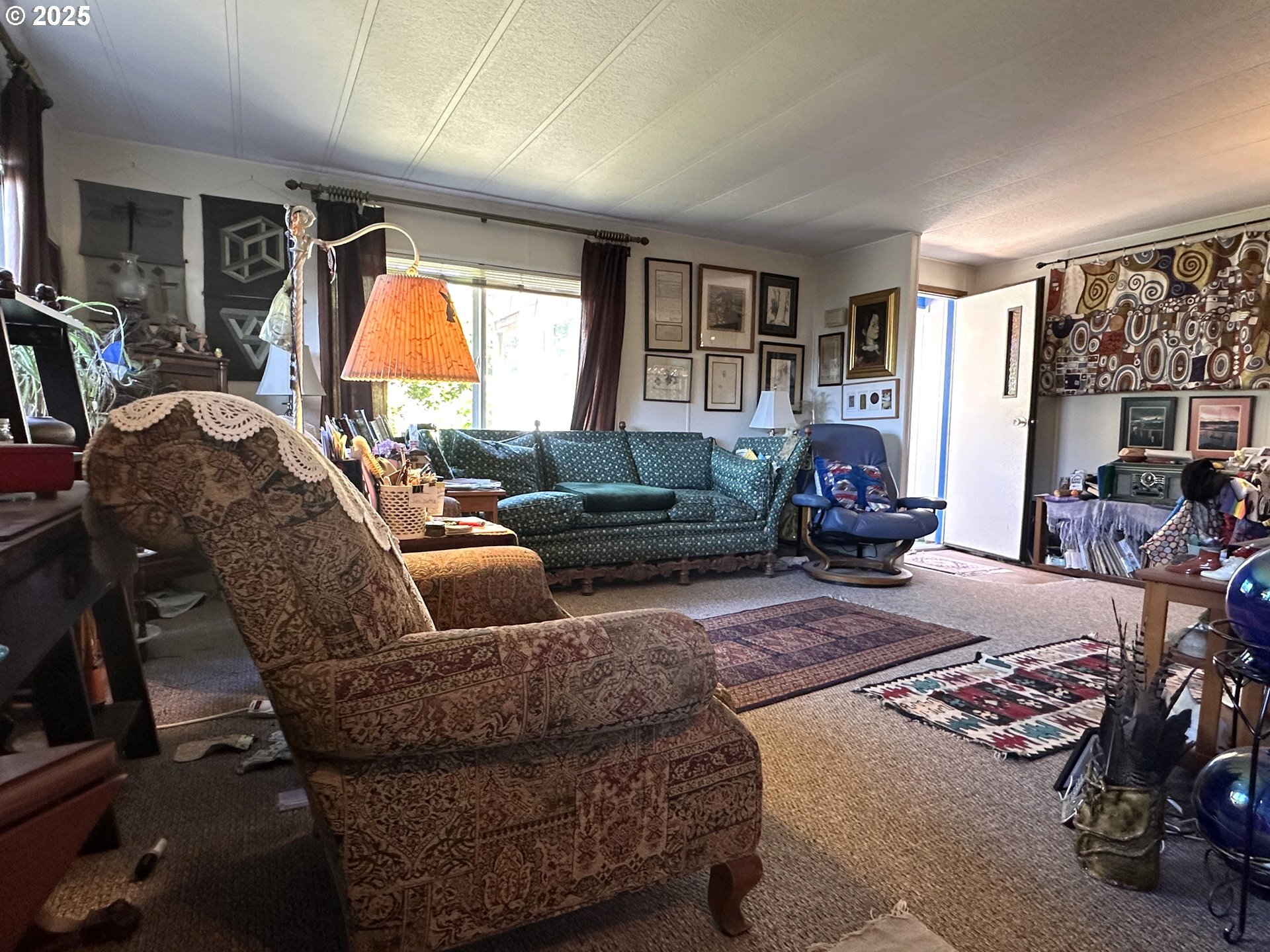 Property Photo: 1601 Rhododendron Dr 572 OR 97439