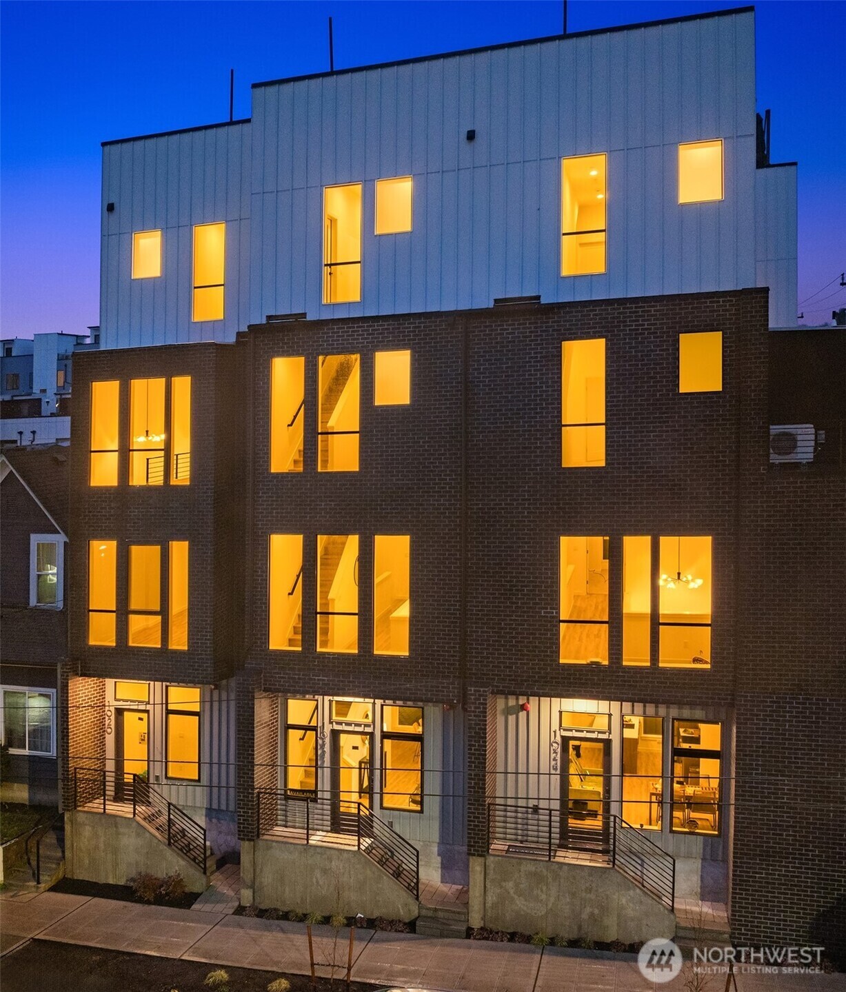 Property Photo: 1024 E John Street WA 98102