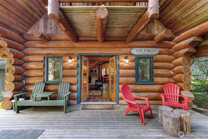 Property Photo:  7010  Rainier Way  WA 98244 