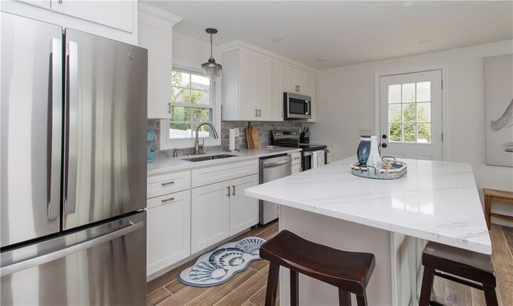 Property Photo:  103 Saltaire Avenue  RI 02882 