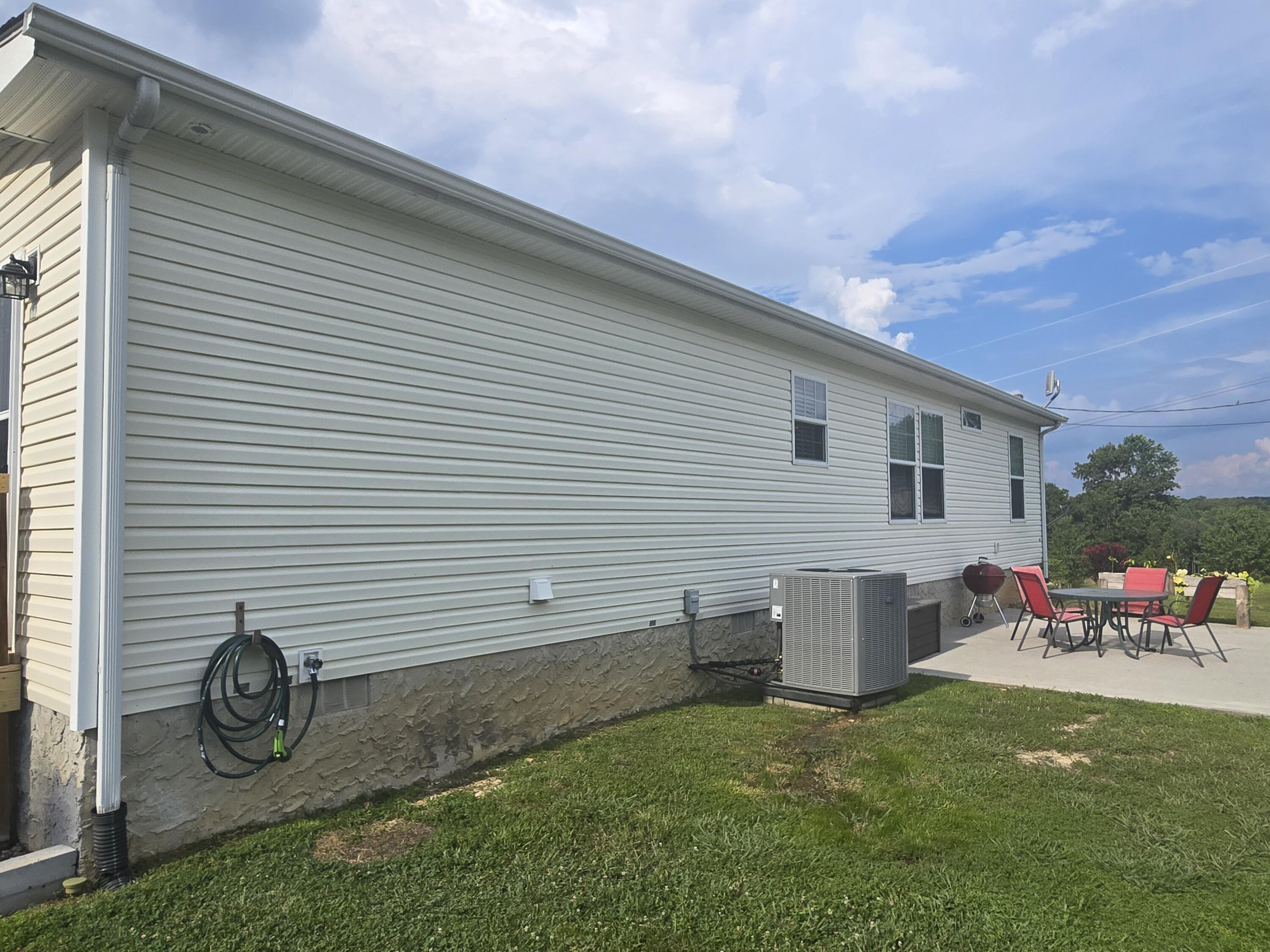 Property Photo: 171 County Road 192 TN 37826