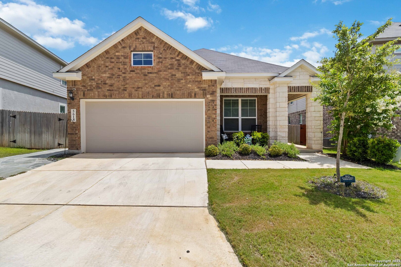 Property Photo: 5618 Holly Hollow TX 78266