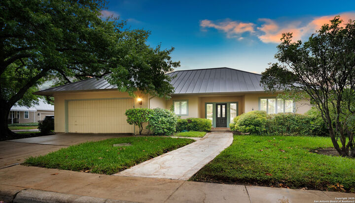 1 Kensington Ct  San Antonio TX 78218 photo