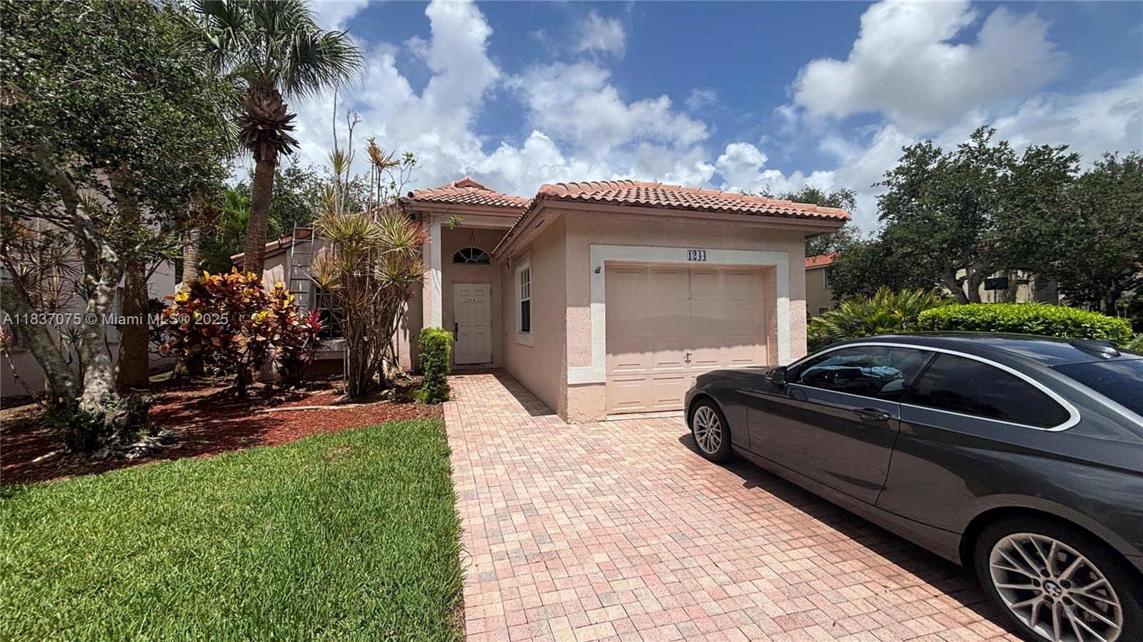 1244 NW 171st Ave  Pembroke Pines FL 33028 photo