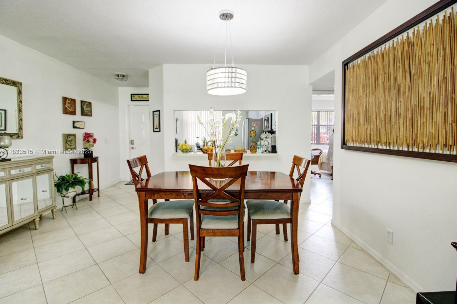 Property Photo: 2524 NW 104th Ave 101 FL 33322