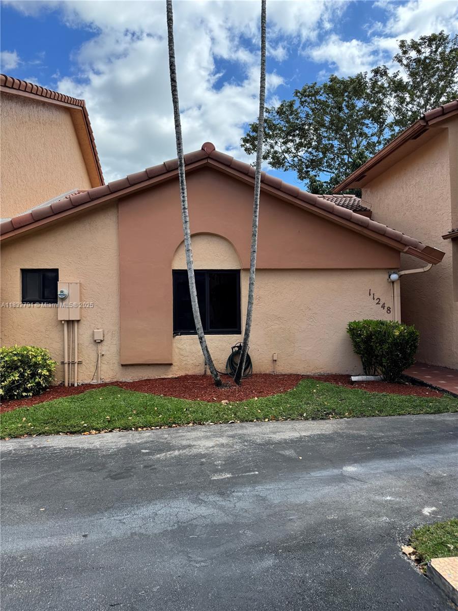 Property Photo: 11248 SW 11th St FL 33025