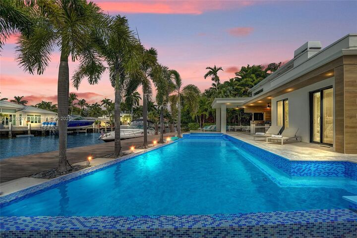 2340 Aqua Vista Blvd  Fort Lauderdale FL 33301 photo