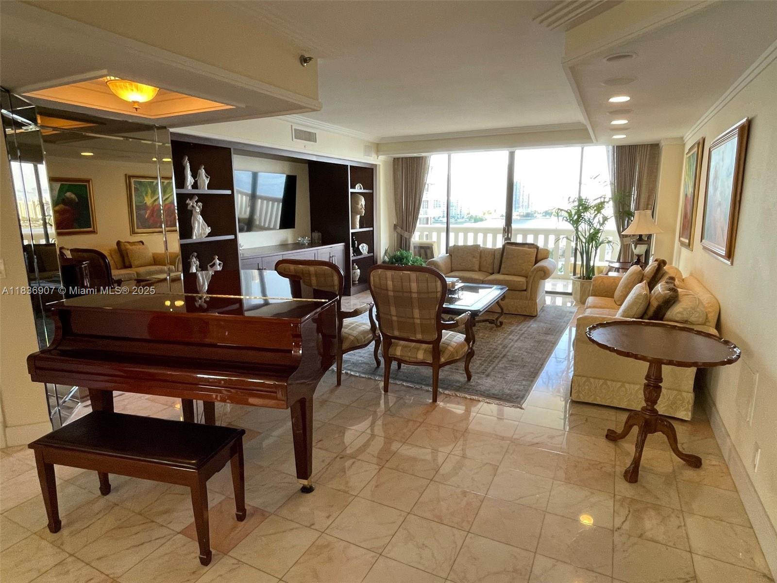 Property Photo: 3000 Island Blvd 1103 FL 33160