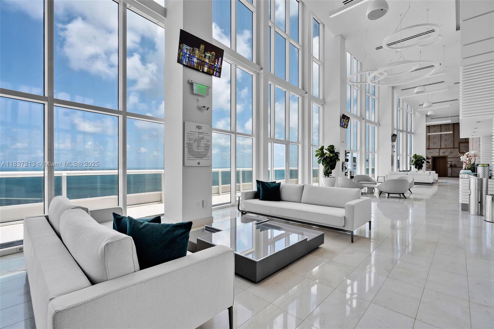 Property Photo: 1643 Brickell Ave 1406 FL 33129