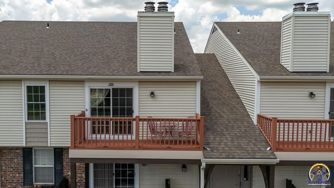 Property Photo: 2925 SW Maupin Ln #208 KS 66614