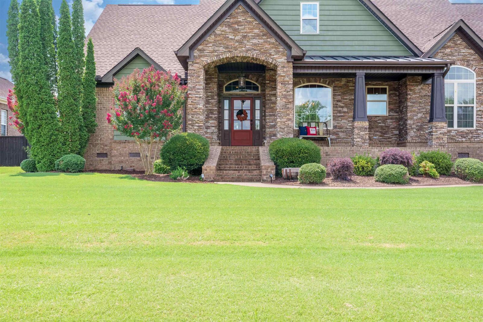 Property Photo:  108 Inglewood Dr  AL 35674 - TUSCUMBI 