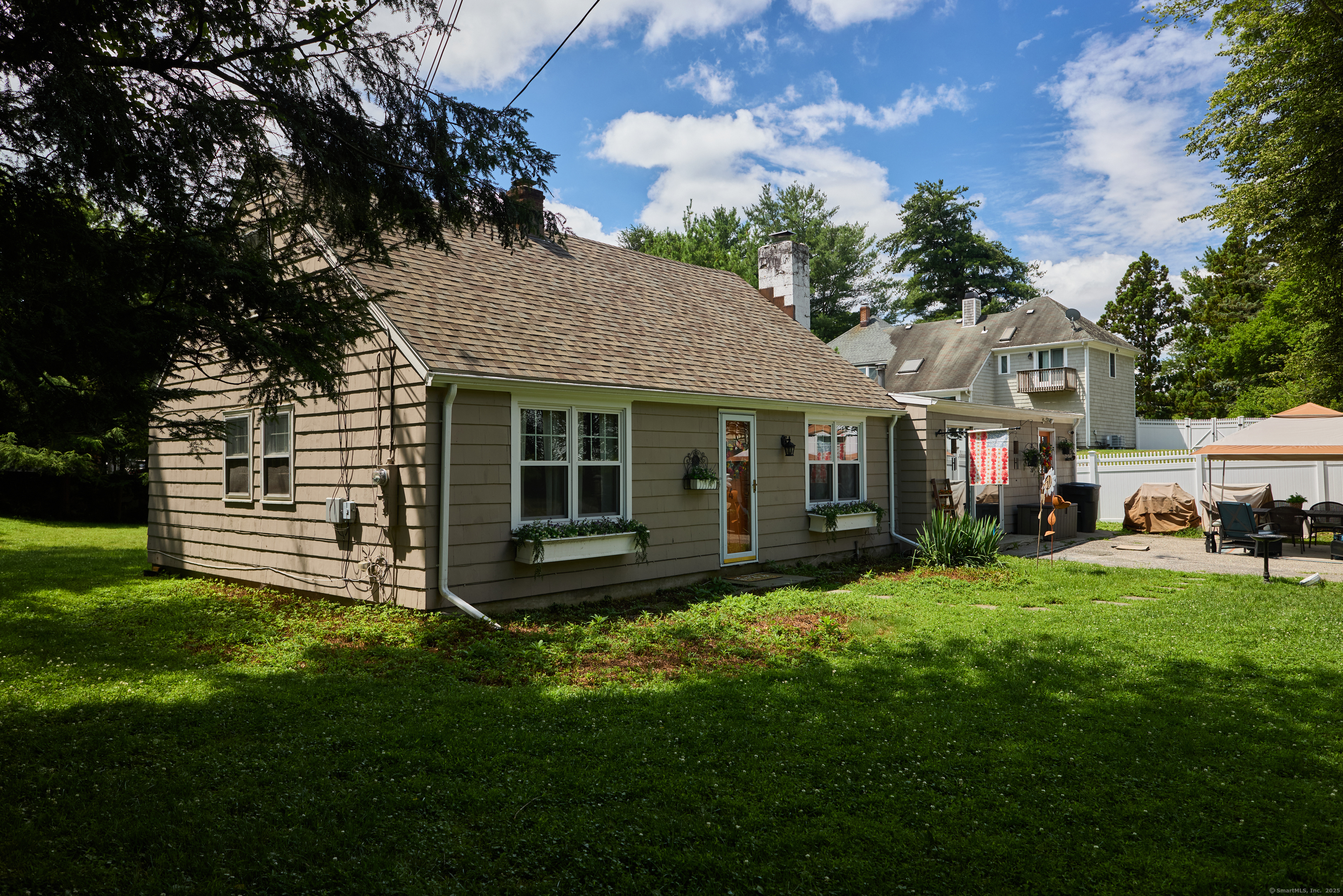 Property Photo:  4 Heather Hill  CT 06880 