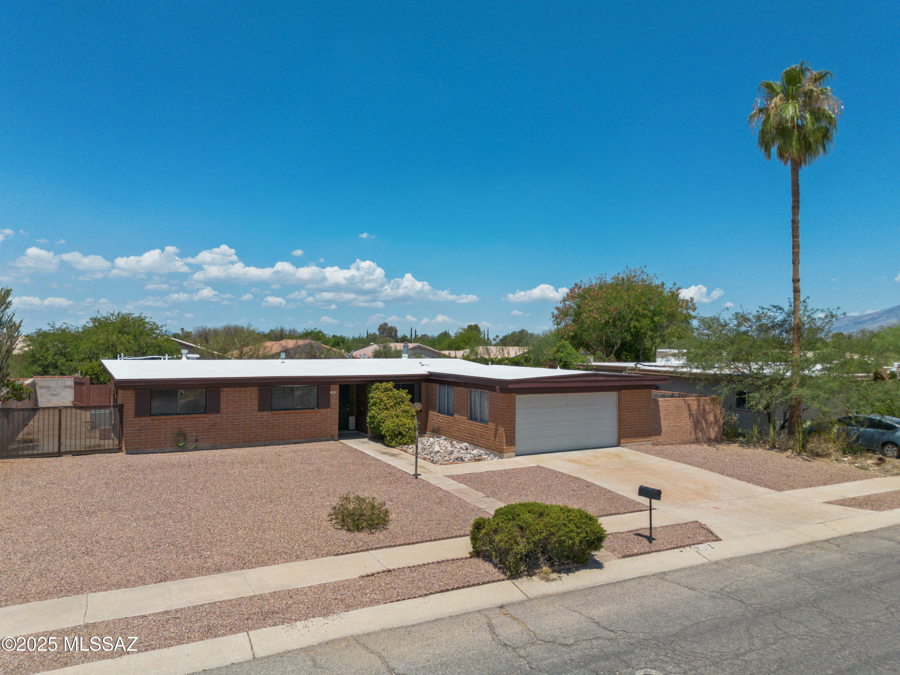 Property Photo: 2125 S Cathy Avenue AZ 85710