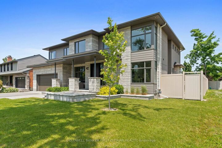 Property Photo:  42 Parkland Crescent  ON K2H 7W5 