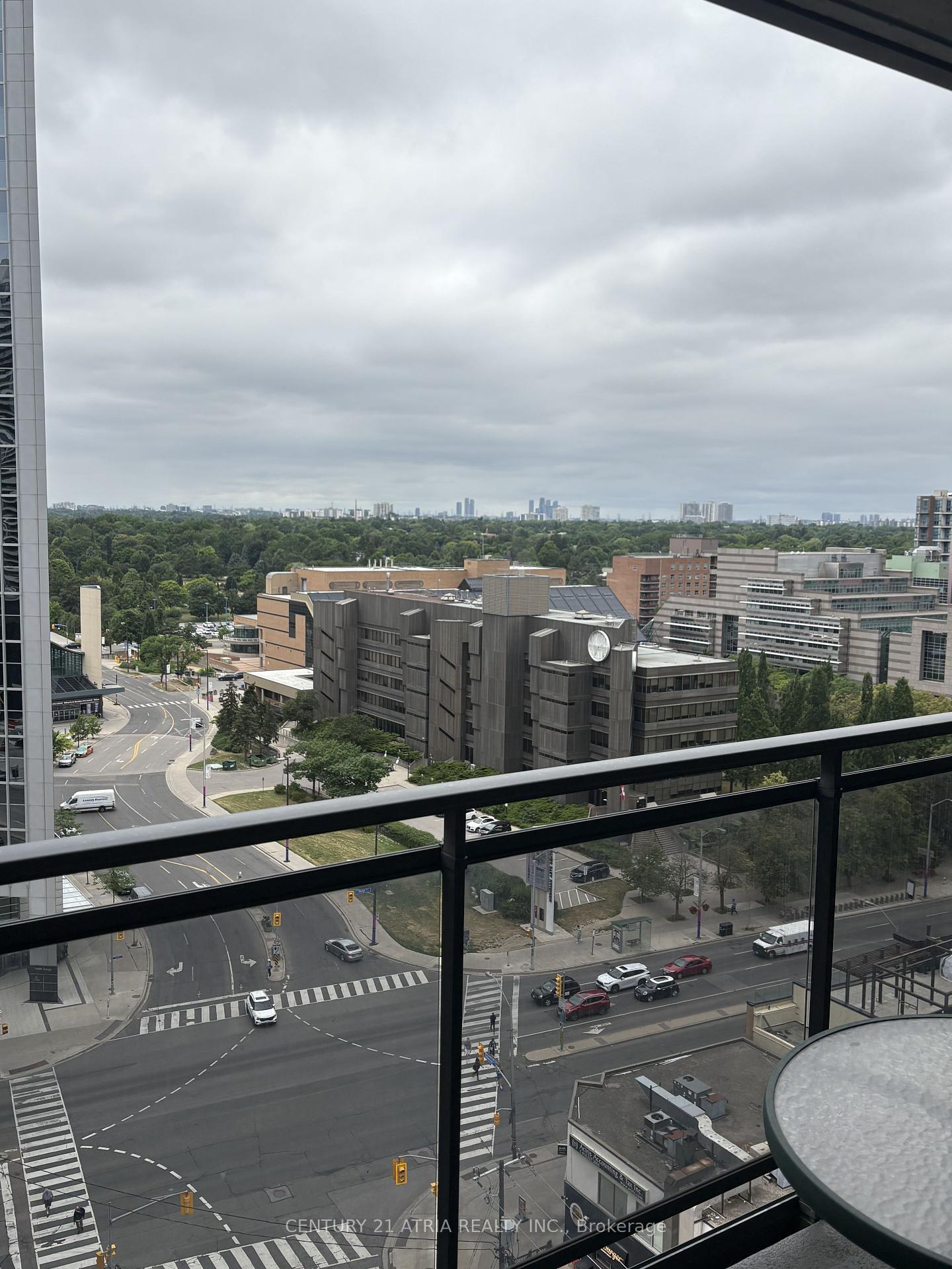 Property Photo: 18 Hollywood Avenue 1707 ON M2N 6P5