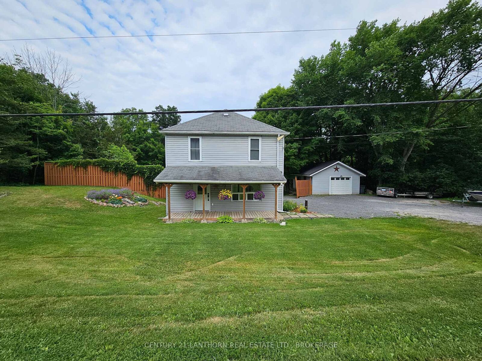 Photo de la propriété: 7993 Perth Road ON K0K 2L0
