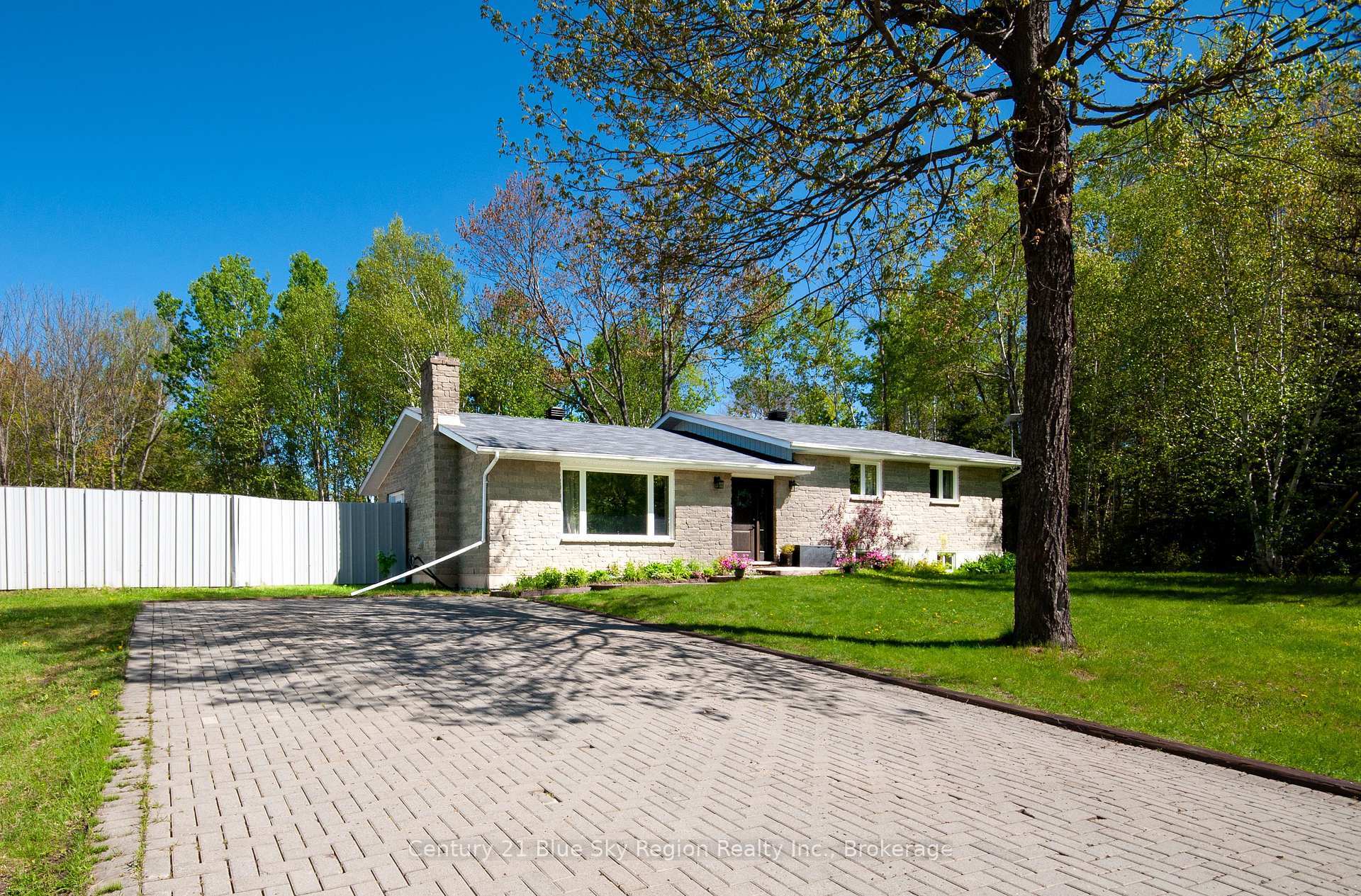 Photo de la propriété: 21 Denise Drive ON P0H 1B0