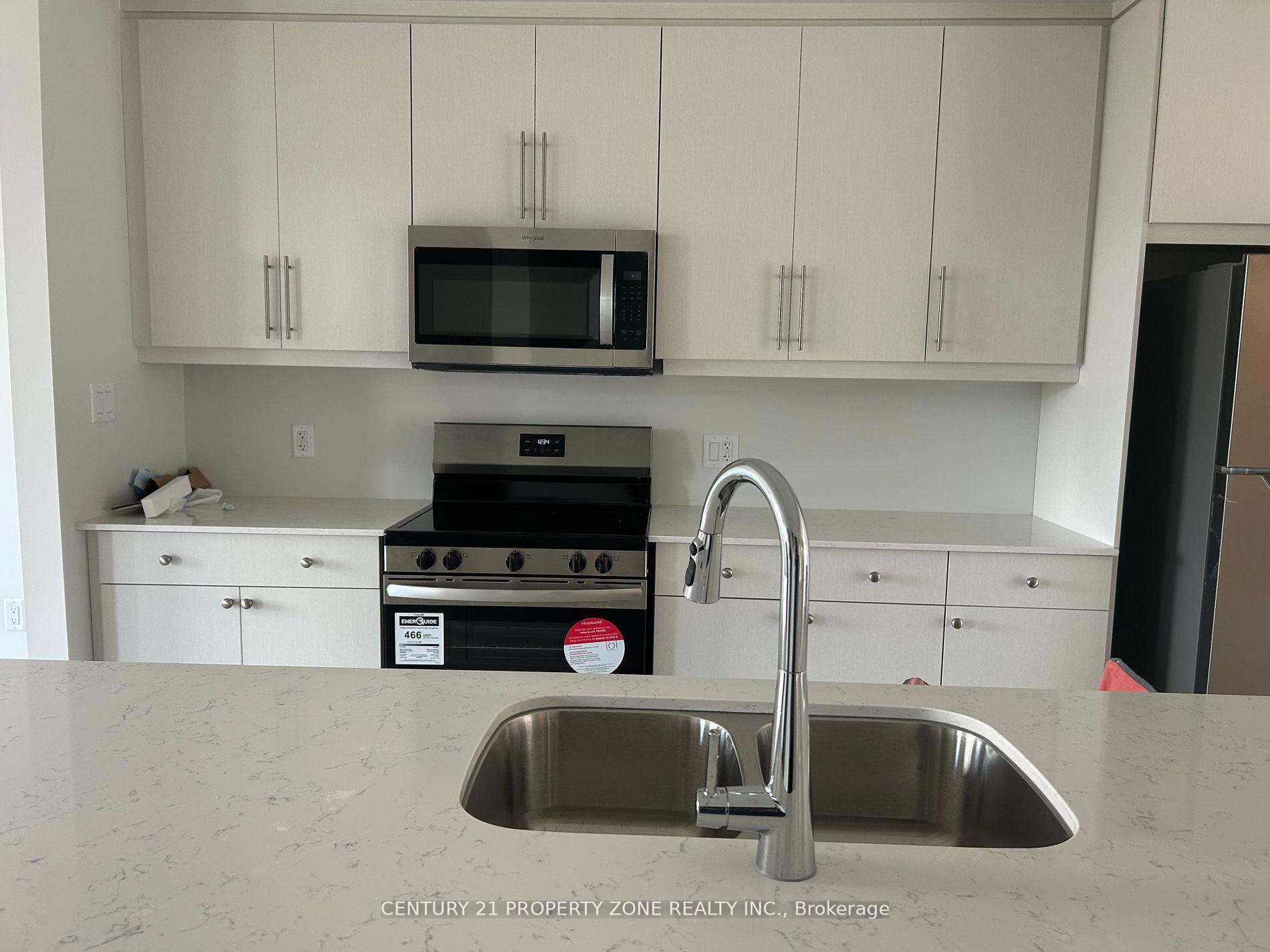 Photo de la propriété: 925 Deveron Crescent 48 ON N5Z 5A4