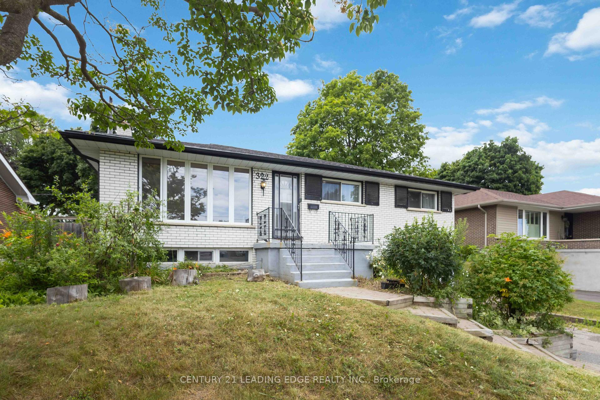 Property Photo: 322 Hillcroft Street ON L1G 2L9