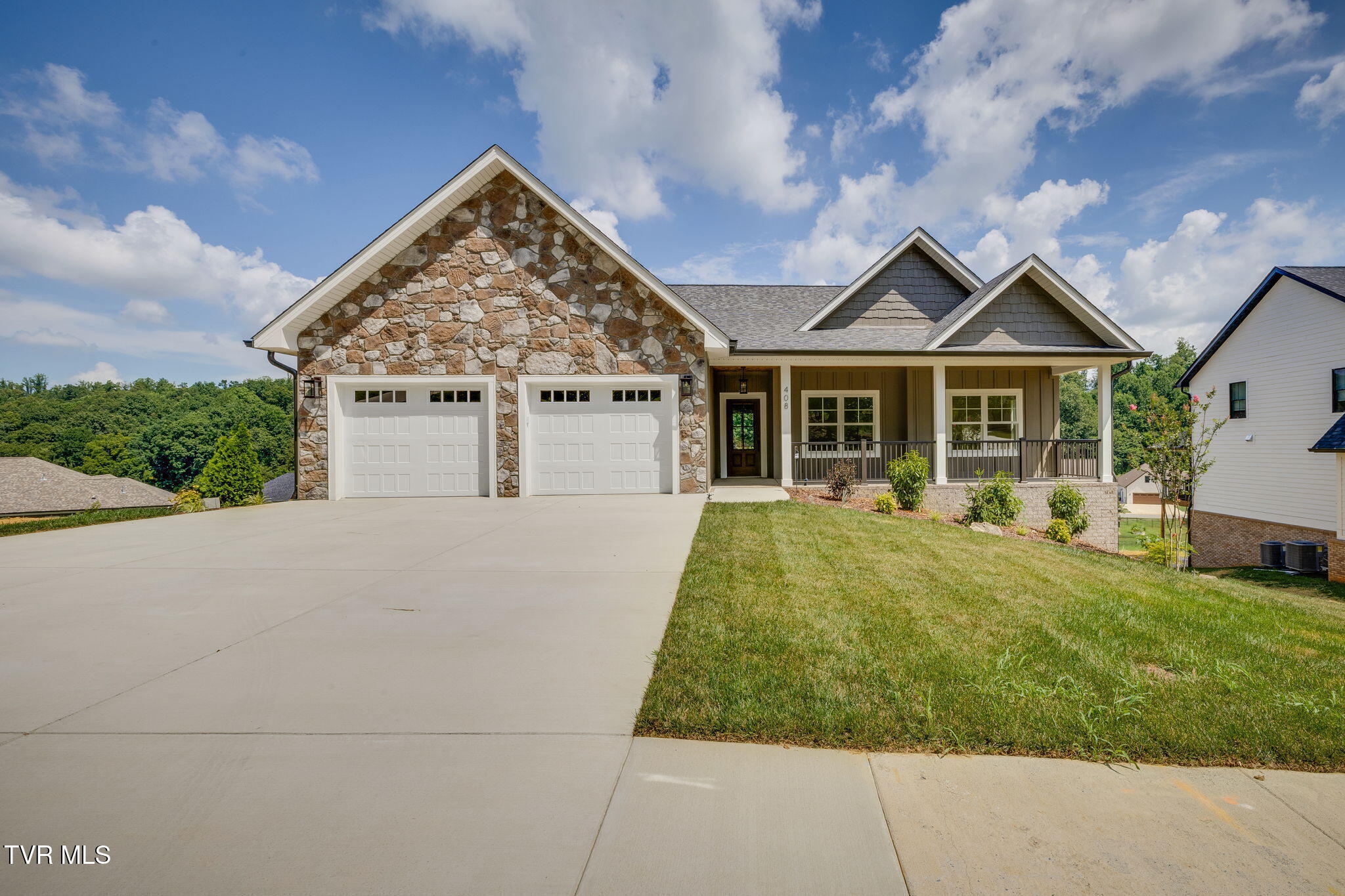 Property Photo:  408 Gransley Court  TN 37615 