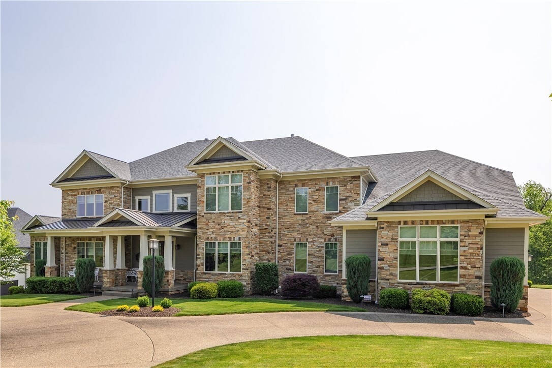 Property Photo:  106 Orchard Dr  PA 15044 