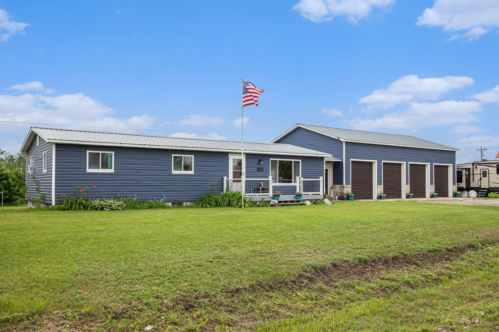 Property Photo: 11476 Butler Road MI 49721