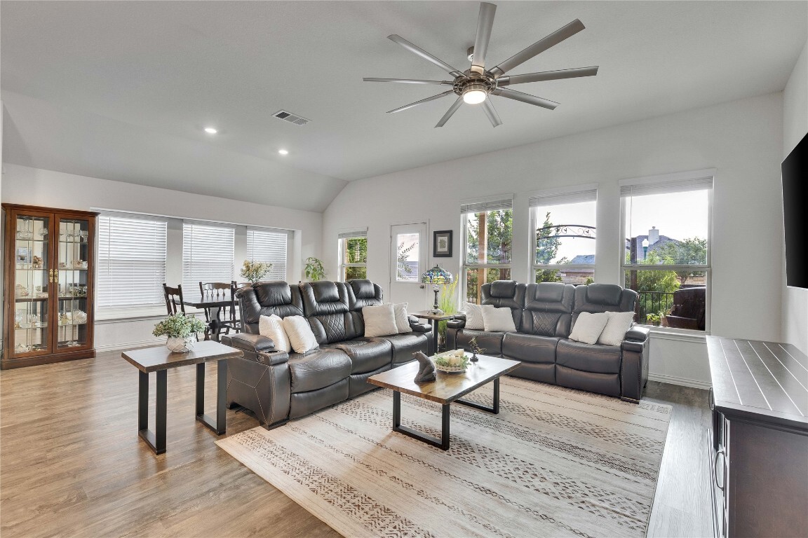 Property Photo: 1312 Terrace View Drive TX 78628