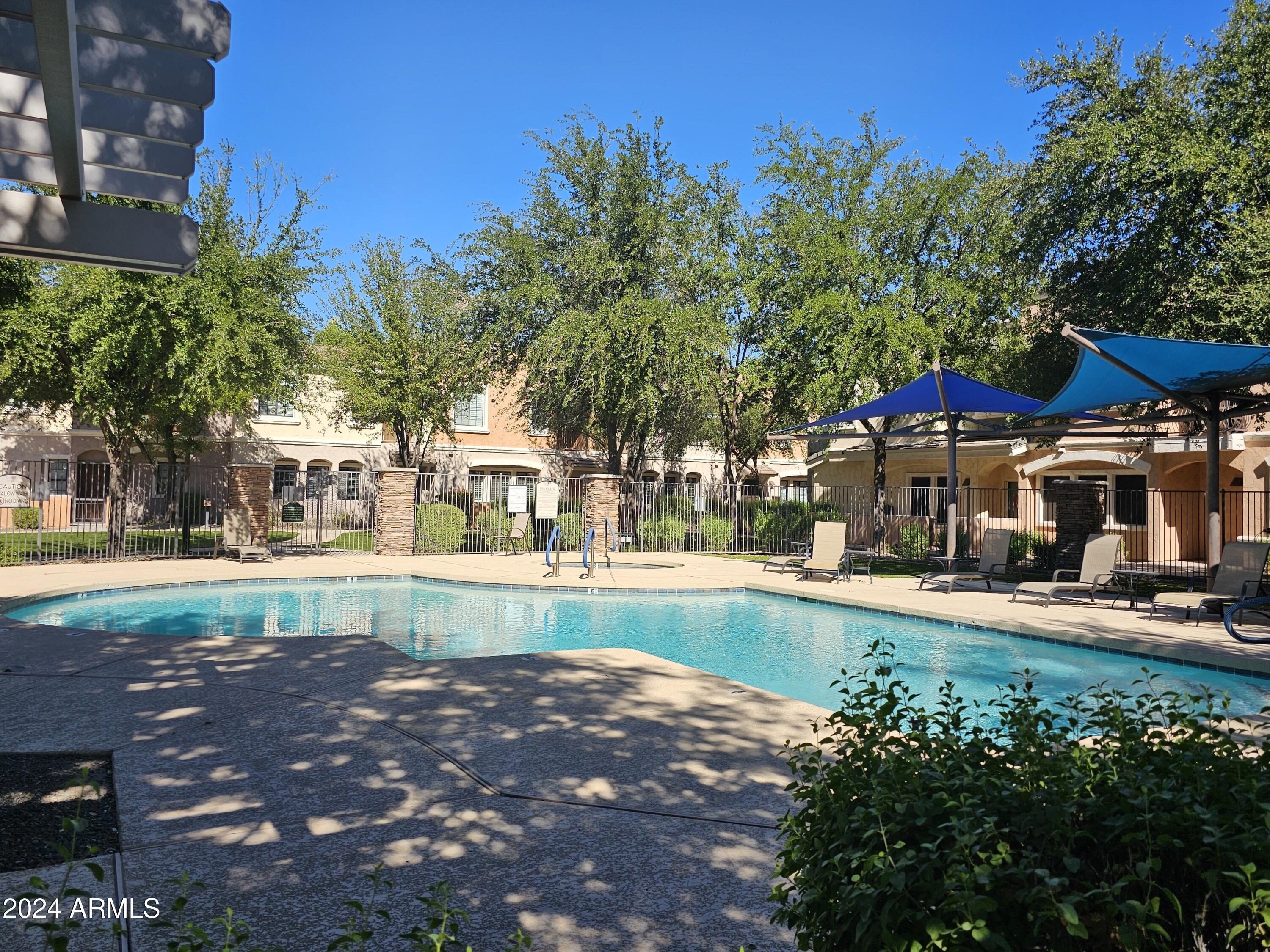 Property Photo: 10757 N 74th Street 1014 AZ 85260