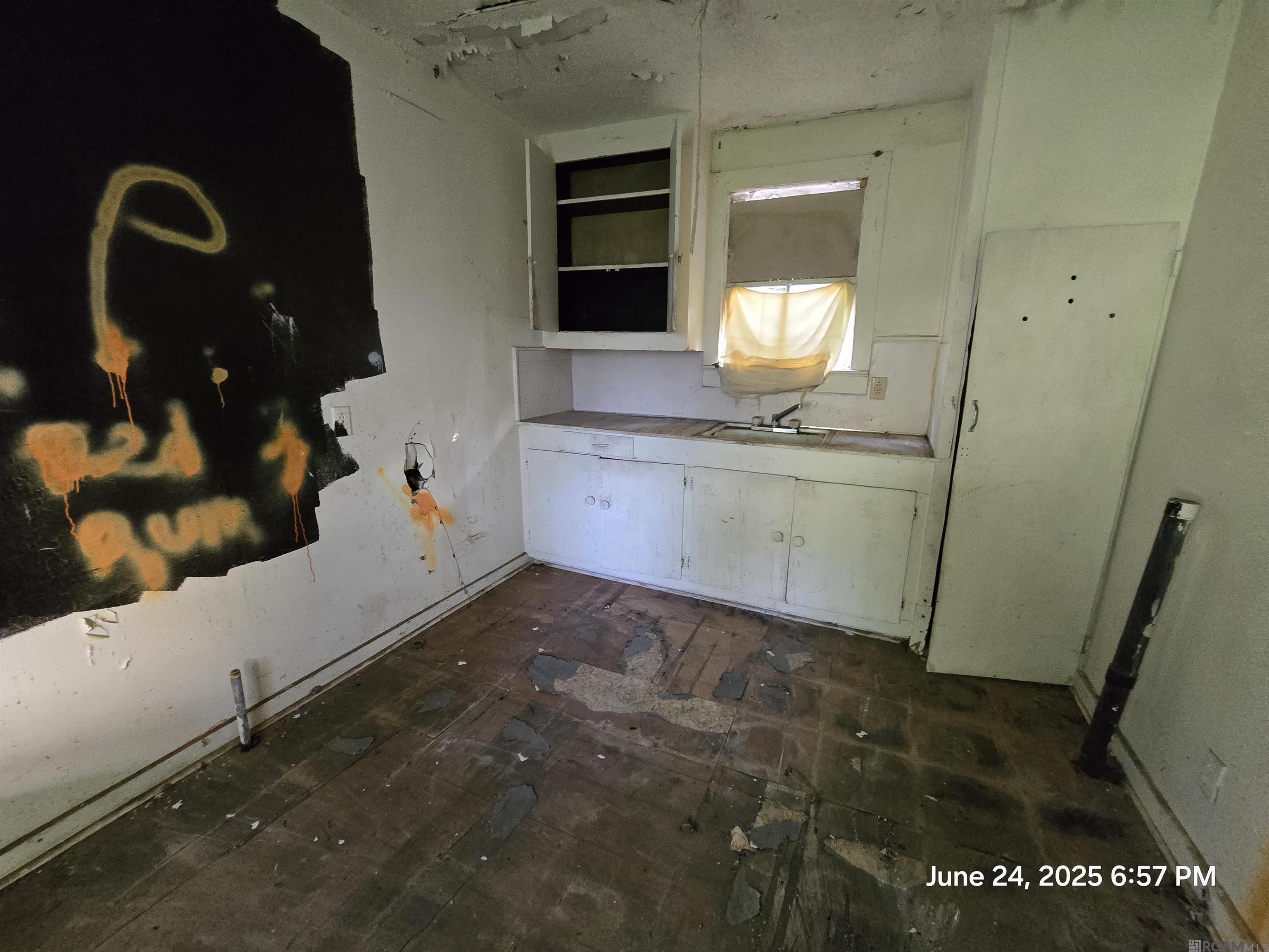 Property Photo: 736 W K Gordon Street LA 70807