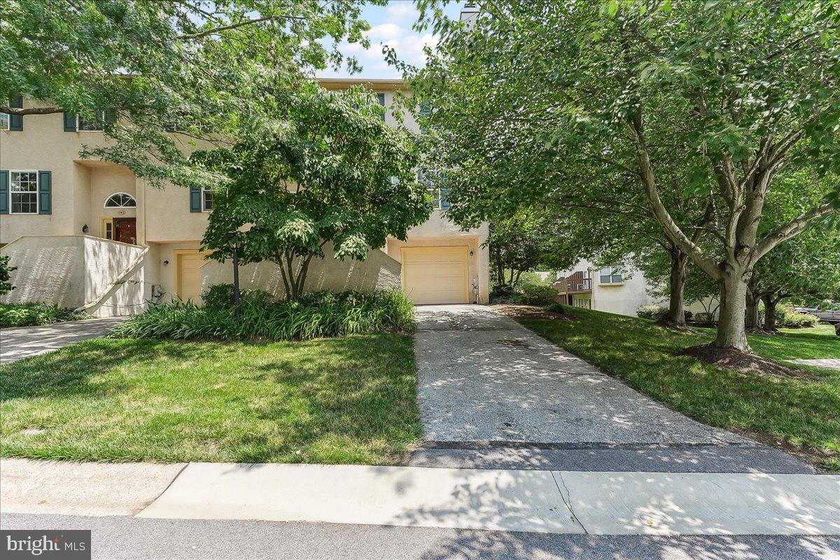 137 Whispering Oaks Drive 2001  West Chester PA 19382 photo