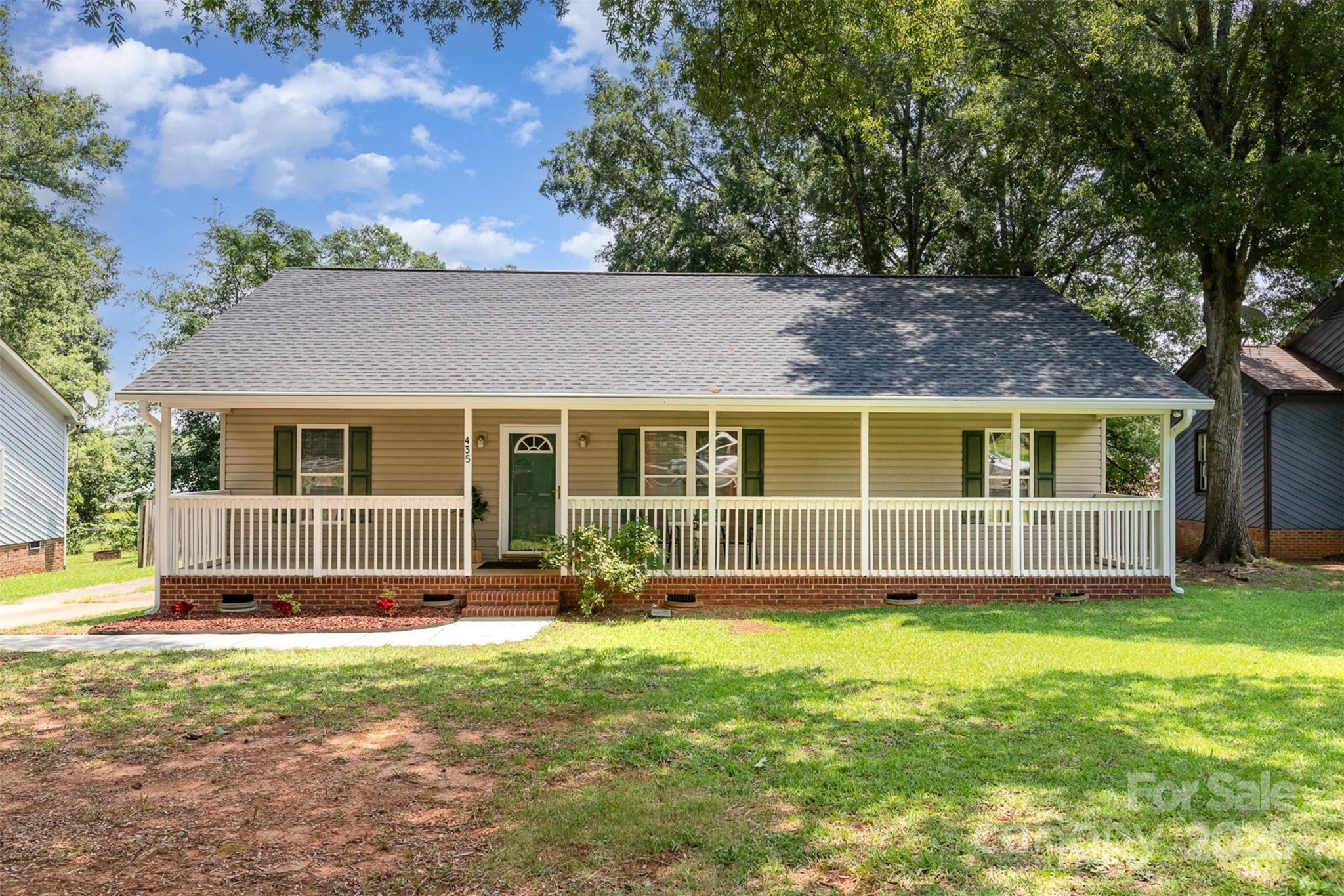Property Photo: 435 Kimbrook Court SC 29730